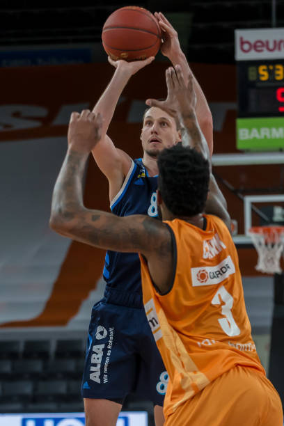 献了关键力 献了关键力